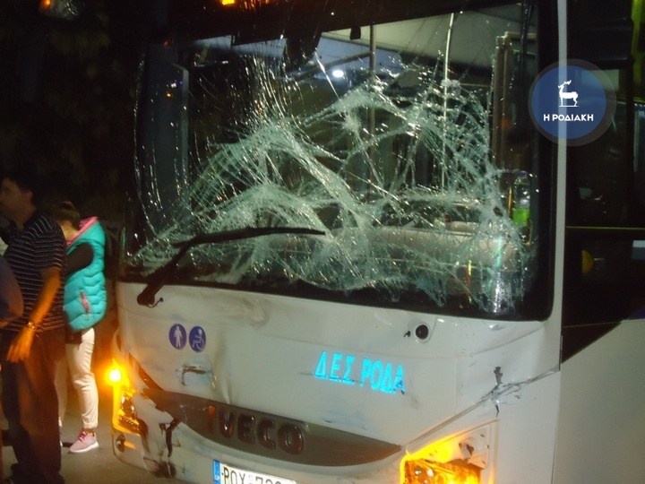 Από πρόσφατο ατύχημα που είχε σημειωθεί  στην οδό Καναδά και Κολοκοτρώνη