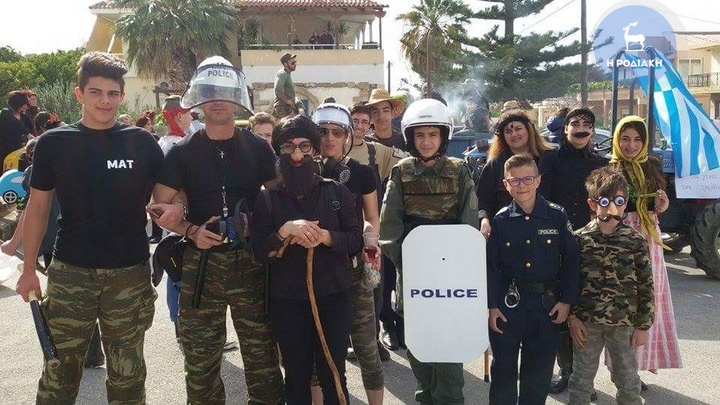 Από το πετυχημένο καρναβάλι του Παραδεισίου. Όσοι το παρακολούθησαν γέλασαν  με την ψυχή τους.