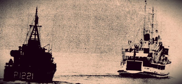 Το Σισμίκ βγαίνει από τα Δαρδανέλλια συνοδευόμενο από τουρκικό πολεμικό πλοίο.  (“ΕΛΕΥΘΕΡΟΤΥΠΙΑ”, 30 Μαρτίου 1987)
