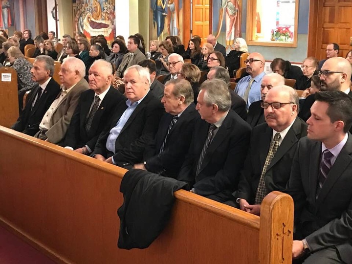 Σύσσωμο το ΔΣ του Ιδρύματος παρακολουθεί την Θεία λειτουργία και το μνημόσυν.