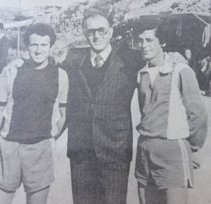 Ο Λευτέρης Σταυρής (αριστερά) μαζί με τον Στέφανο Δημητρά και τον αείμνηστο πρόεδρο της Ρόδου Γιώργο Λαμπάδη