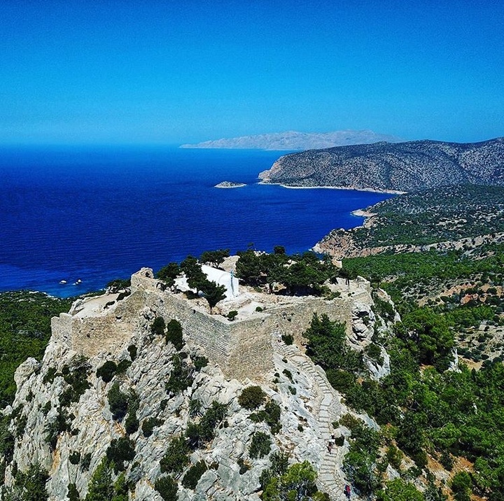 Μονόλιθος