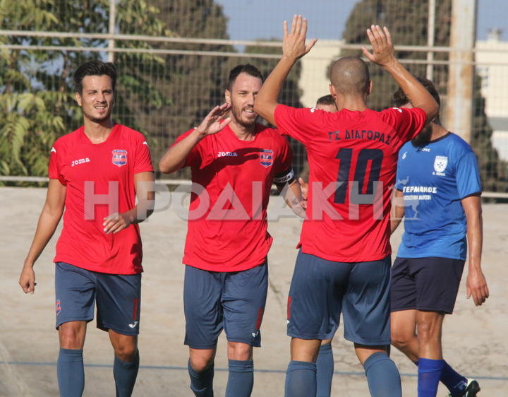 Με καλό ποδόσφαιρο θέλουν το Σάββατο να πανηγυρίσουν ο Πάρης Ανδράλας και οι συμπαίκτες του (ΦΩΤΟ ΒΙΚΤΩΡ)