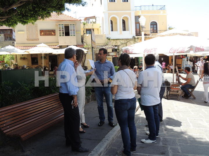 Οι αντιδήμαρχοι κ.κ. Γιώργος  Κακούλης, κ. Μαρίζα Χατζηλαζάρου και  ο κ.Τέρης Χατζηιωάννου συνόδευσαν χθες το μικτό κλιμάκιο