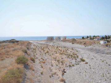 ΑΥΘΑΙΡΕΣΙΑ ΚΑΙ ΚΙΝΔΥΝΟΣ
