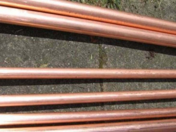 Ξήλωσαν χαλκοσωλήνες από μονοκατοικία