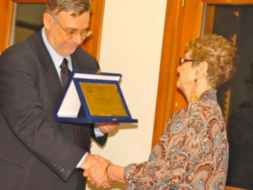 Τιμήθηκε η Θάλεια Γεωργά από τον Ιατρικό σύλλογο Ρόδου