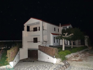 Πως ο Κώστας Τζεβελέκος πάτησε  τη νάρκη της απληστίας στη Ρόδο