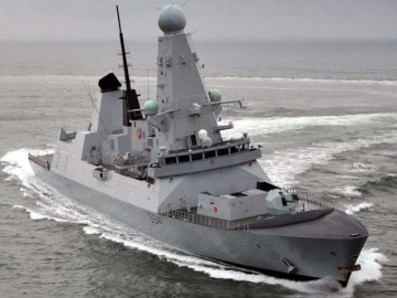 Βρετανικό πολεμικό  πλοίο στη Ρόδο