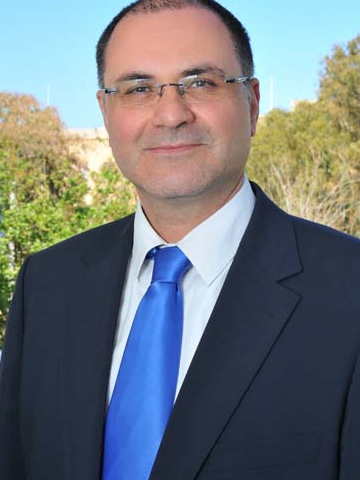 Νέα απάντηση του Στράτου Καρίκη για τη δημοσκόπηση της Metron Analysis