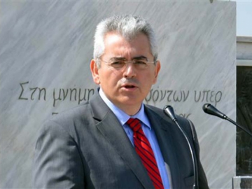 Παραιτήθηκε από την κυβέρνηση ο Μάξιμος Χαρακόπουλος
