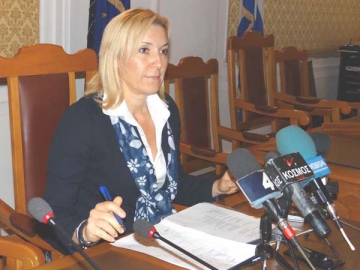 Λίτσα Φτακλάκη: Ο τουρισμός είναι πολύ σοβαρή υπόθεση για τα νησιά μας και δεν σηκώνει λαϊκισμούς