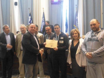 Στο δημαρχείο  οι χρυσοί μποξέρ