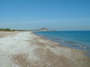 Με τις νέες διατάξεις περνάει στους  επενδυτές η παραλία του Γκολφ Αφάντου