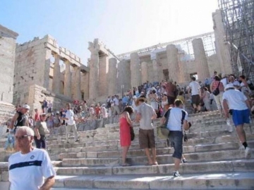Η ενασχόληση  με τον τουρισμό πρέπει να γίνει ξανά ευλογία