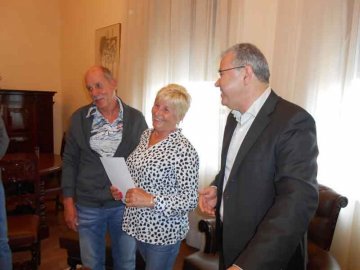 Τιμήθηκαν Ολλανδοί τουρίστες  που έρχονται επί 33 χρόνια στη Ρόδο