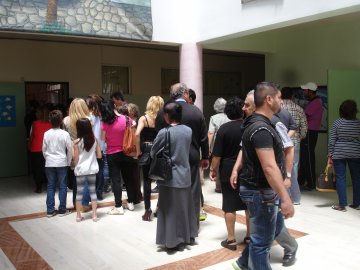 Πόλωση πριν από την κρίσιμη εκλογική αναμέτρηση