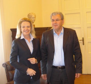 Στη Ρόδο θα έρθει η Ελ. Βόζενμπεργκ
