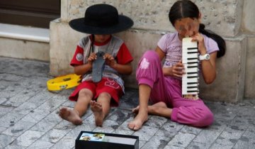 Test DNA διέταξε σήμερα η Εισαγγελέας για ξανθό τσιγγανόπουλο στη Ρόδο