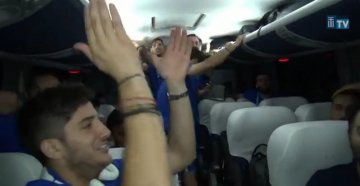 ΒΙΝΤΕΟ-Οι τρελοί πανηγυρισμοί των διεθνών στο πούλμαν