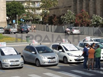 Nα δοθεί λύση απαιτούν οι εκπαιδευτές των οδηγών