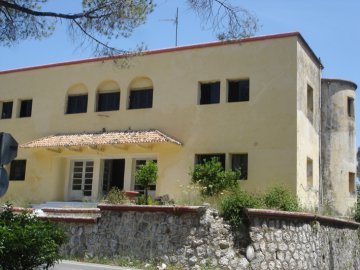 Για πενήντα χρόνια θα ενοικιαστούν το Σανατόριο και η Βίλα Ντε Βέκκι