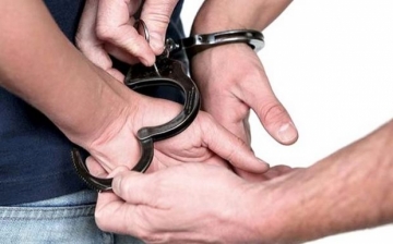 Συνελήφθη για εκκρεμή δικαστική απόφαση