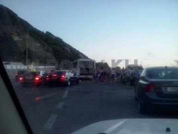 Λεωφορείο της ΡΟΔΑ έμεινε καταμεσίς του δρόμου γεμάτο τουρίστες