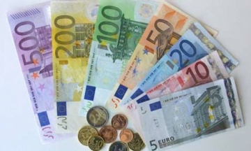 Νομίσματα, επιτόκια  και ρευστότητα:   πώς η ΕΚΤ θα δράσει για  τον υπερχρεωμένο Νότο της Ευρωζώνης