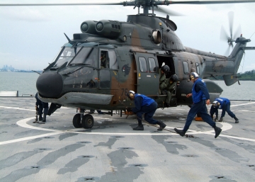 Μεταφορά κοριτσιού 18 μηνών από τη Ρόδο στο Ηράκλειο με Σούπερ Πούμα που παρ' ολίγον να πνιγεί