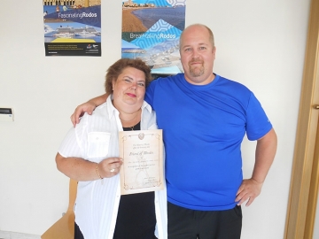 Φινλανδή καθηγήτρια έρχεται στη Ρόδο από το 1965