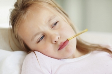 Μύθοι και αλήθειες για τις λοιμώξεις του καλοκαιριού και τα αντιβιοτικά