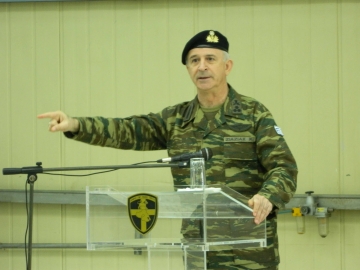 Ένας στρατηγός που υπηρέτησε στη Ρόδο, άνοιξε "πυρ" κατά  της πολιτικής ηγεσίας