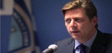 Βαρβιτσιώτης: Να ενημερώνεται πριν προβεί σε κρίσεις για το Φαρμακονήσι ο Μουίζνιεκς