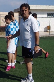 Φεύγει, αλλά δεν «χάνεται» ο Λορέντζος