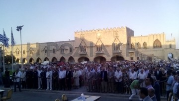 Με ηχηρές απουσίες και πλήθος κόσμου, η ορκωμοσία της νέας δημοτικής αρχής Ρόδου