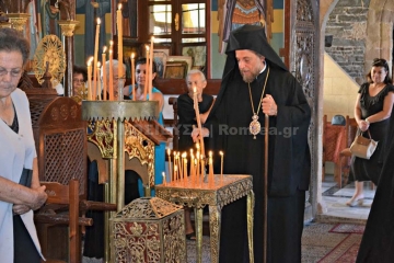 Η Αρχιερατική Θεία Λειτουργία στο Βάτι και η θαυματουργή εικόνα της Παναγίας Σκιαδενής