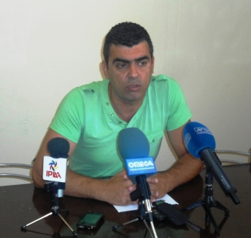 Άνευ ουσίας αντιπαράθεση από τις δημοτικές παρατάξεις, λέει ο Τάκης Πότσος