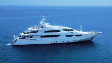 Προσάραξη θαλαμηγού στις βραχονησίδες «Κουλούρα»