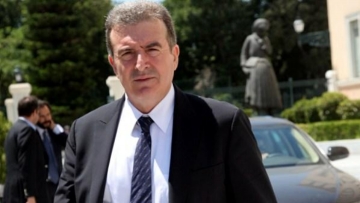 Το εργοτάξιο του αεροδρομίου Πάρου επισκέφθηκε ο Μιχάλης Χρυσοχοΐδης