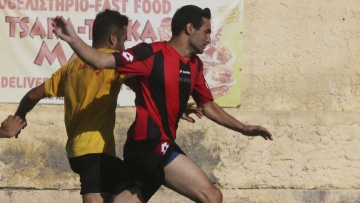 Απών μόνο ο... γαμπρός Πλαγγέντης