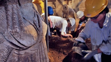 Η ανασκαφή στην Αμφίπολη κρύβει μεγαλύτερες εκπλήξεις...