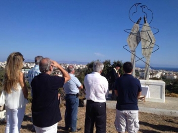 Οφειλόμενη τιμή στους δύο ήρωες της Ρόδου