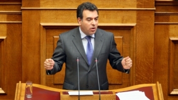 Μάνος Κόνσολας: «Να συμπεριληφθούν και νησιά μας στο πρόγραμμα για τη χρηματοδότηση αγοράς tablet και laptop»