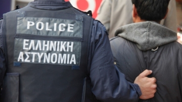 Συνελήφθη υπήκοος Αλβανίας στην Ιαλυσό για παράνομη είσοδο στη χώρα