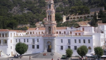 Μήνυση από την Ι.Μ. Πανορμίτου Σύμης κατά διαδικτυακού site