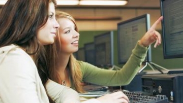 Στα δημόσια ΙΕΚ οι σπουδαστές των ιδιωτικών που έκλεισαν