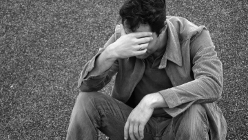 Πανελλήνια συγκίνηση για τον 35χρονο που η εφορία του άρπαξε 300 ευρώ 