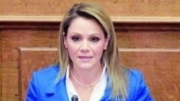 Παρέμβαση της Μίκας Ιατρίδη για τις εφημερίες γιατρών σε Πάτμο, Λέρο και Λειψούς