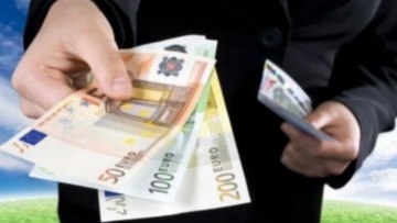 Μύθοι και αλήθειες για την τουριστική δαπάνη μεταξύ ΣΕΤΕ και Τράπεζας Ελλάδος